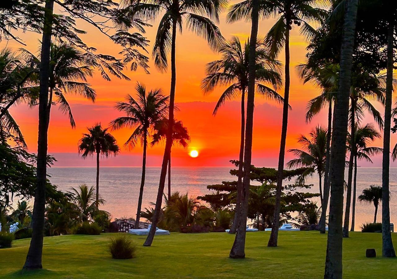Dpny Beach Hotel & Spa إلهابيلا المظهر الخارجي الصورة Sunset at the Four Seasons Resort