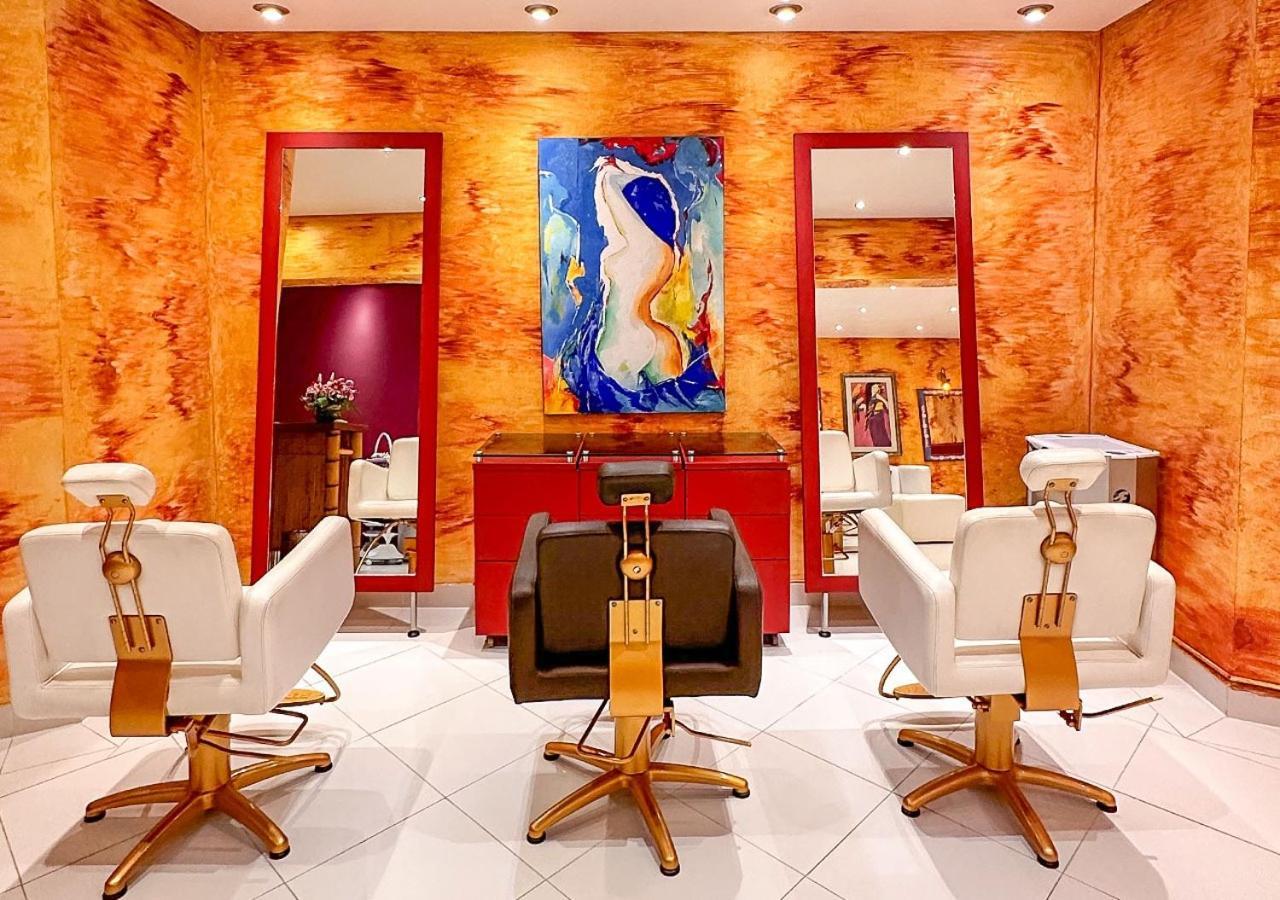 Dpny Beach Hotel & Spa إلهابيلا المظهر الخارجي الصورة A hair salon in the United States